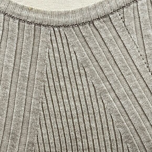 INC International Concepts Ribbed-Knit Long Sleeves Sweater in Size Medium - Picture 8 of 8